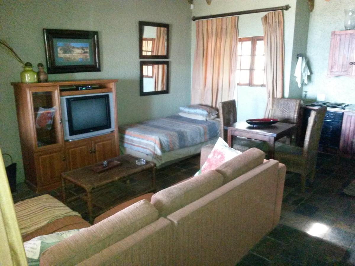 Benlize Lodge Hartbeespoort Δωμάτιο φωτογραφία